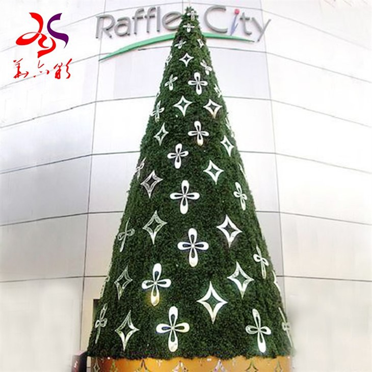 High Quality Outdoor 3D Multi Color LED RGB Decorative PVC Huge Giant Christmas Tree For Street Decoration And Square Center