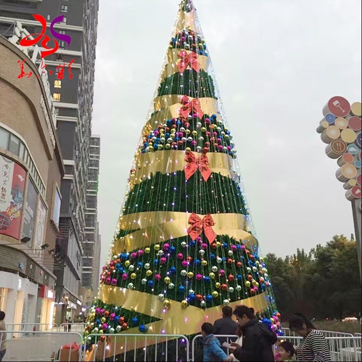 High Quality Outdoor 3D Multi Color LED RGB Decorative PVC Huge Giant Christmas Tree For Street Decoration And Square Center